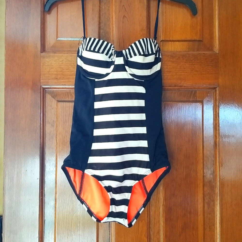 Hurley one piece swimsuit